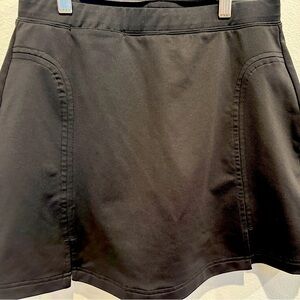 Adidas black skirt size 6